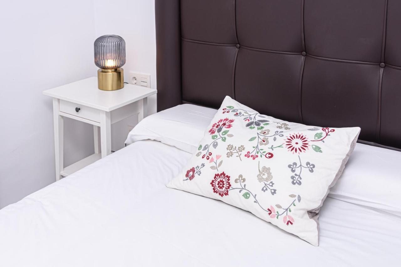 Wintowinrentals Malaga Center, Comfortable And Renovated Buitenkant foto